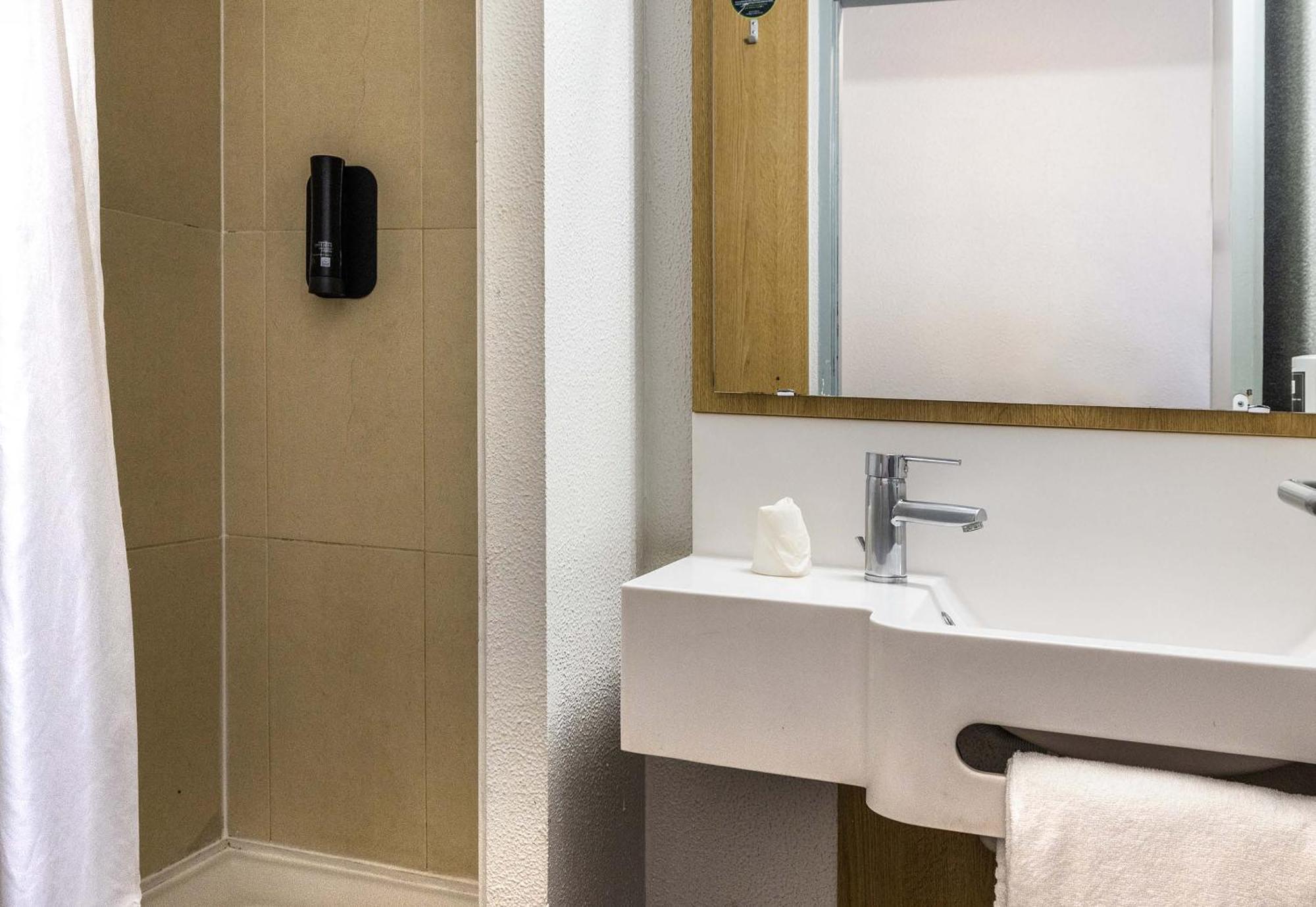 B&B Hotel Perpignan Nord Aeroport Hotel